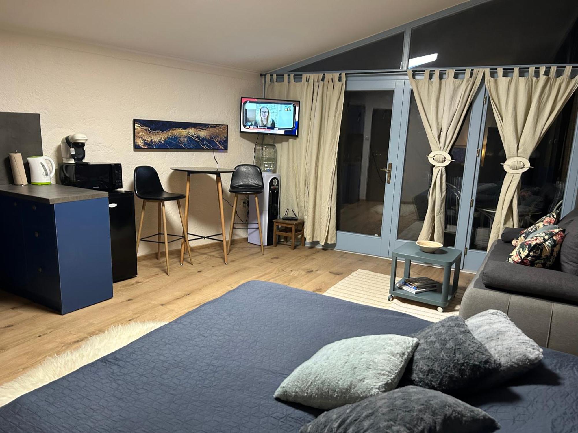 Monpe Apartmanik S Atmosferou Komárno Exterior photo