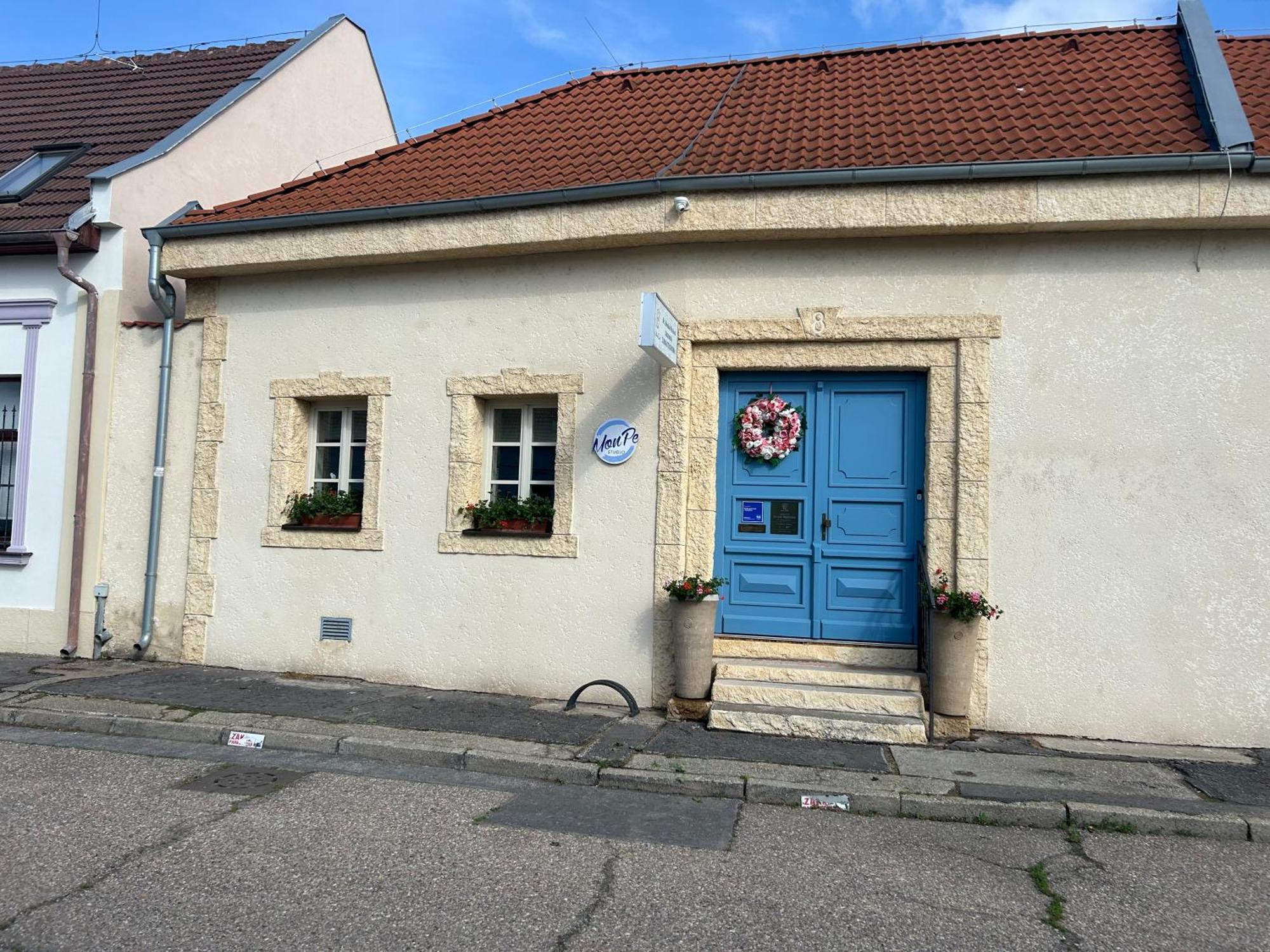 Monpe Apartmanik S Atmosferou Komárno Exterior photo